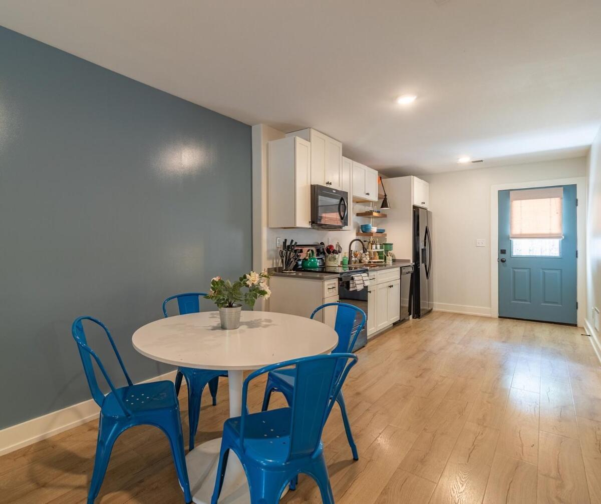 Cute 2 Bedroom 7 Minutesdowntown Holiday home